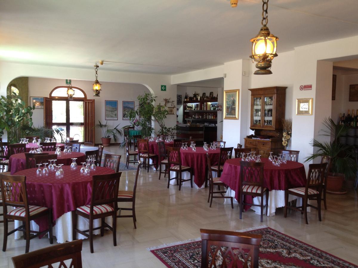 Hotel Miravalle Misilmeri エクステリア 写真