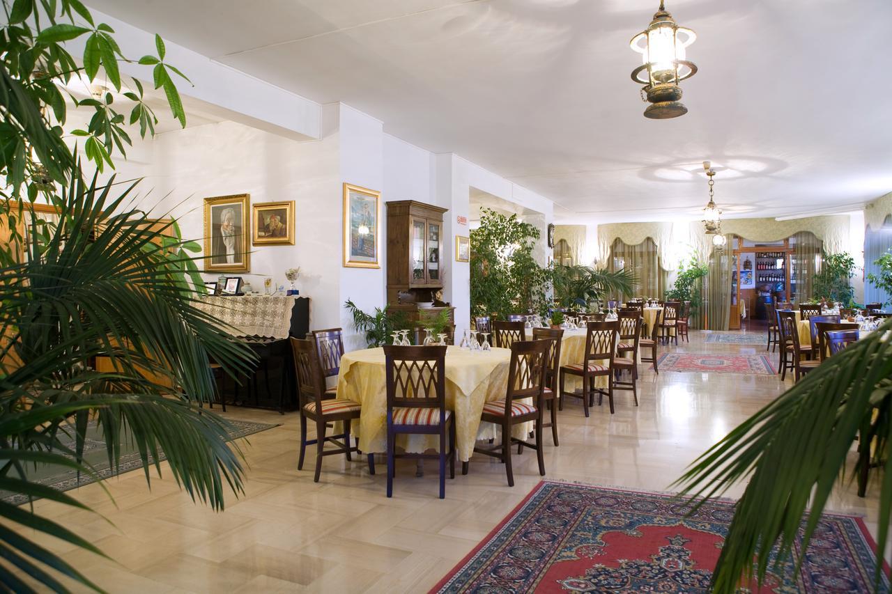 Hotel Miravalle Misilmeri エクステリア 写真