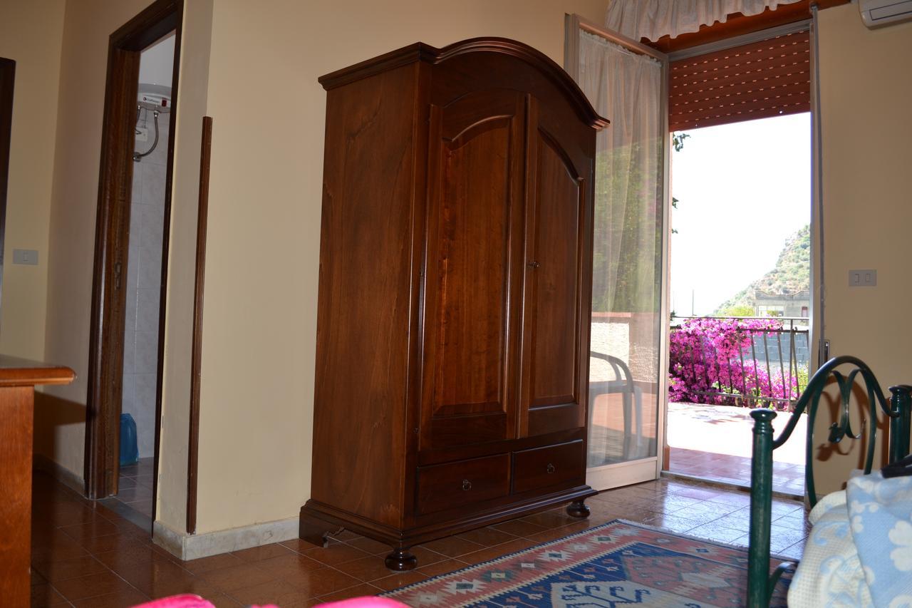 Hotel Miravalle Misilmeri エクステリア 写真